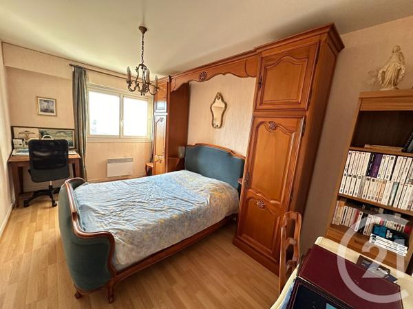 Appartement T4 à vendre  4 pièces - 96 m2 LA ROCHE SUR YON - 85