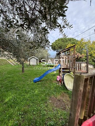 maison de campagne a cinq minutes du centre ville.