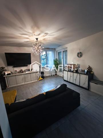 maison de campagne a cinq minutes du centre ville.