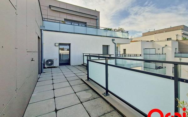 Appartement à louer    4 pièces •  Villeurbanne