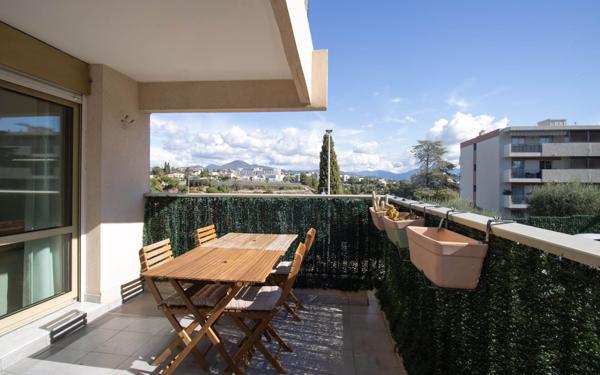 Appartement à vendre    2 pièces • 53,48 m2 Nice