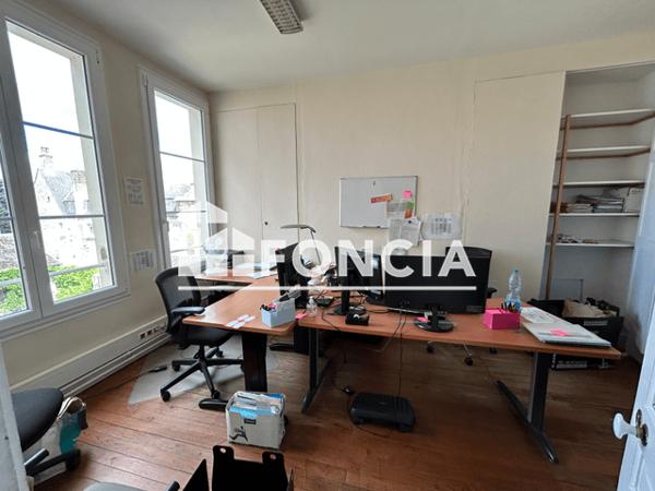 Location Local commercial 21 pièces 417 m² - 19 RUE SERRURIER Laon 02000