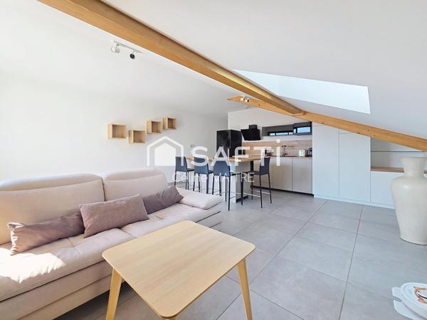 Grand T2 - belles prestations - dernier étage