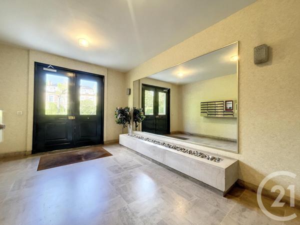 Appartement F3 à vendre  3 pièces - 72,15 m2 COMPIEGNE - 60