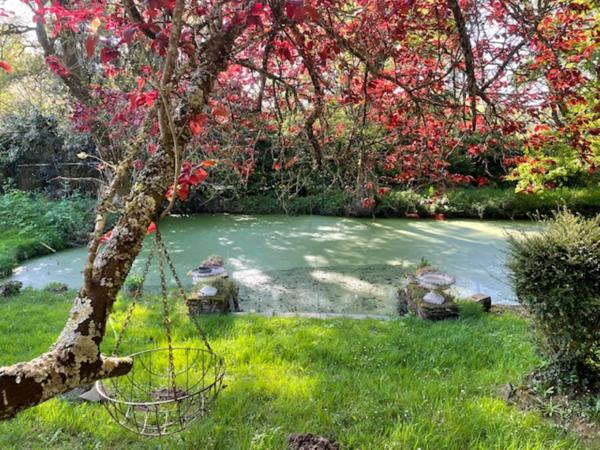A VENDRE Propriété NANTES SUD avec Dépendances sur environ 2 hA 2