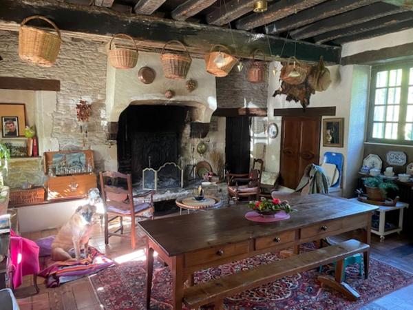 A VENDRE Propriété NANTES SUD avec Dépendances sur environ 2 hA 2