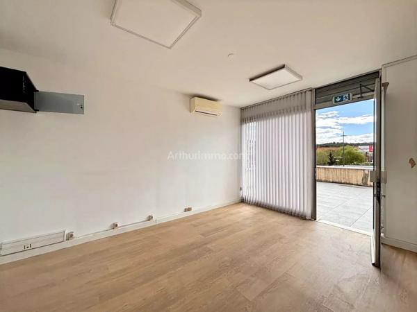 Vente                                                      Local commercial
                        
                     4 pièces                      71 m2                     à Mezzavia