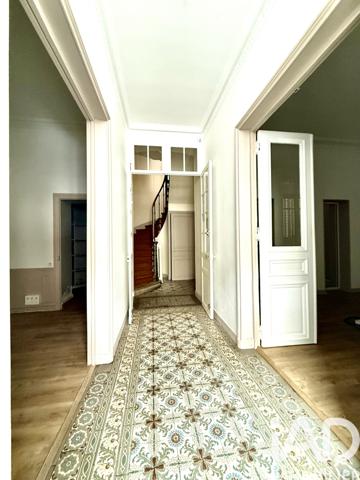 Appartement à vendre 9 pièces 268 m² Reims