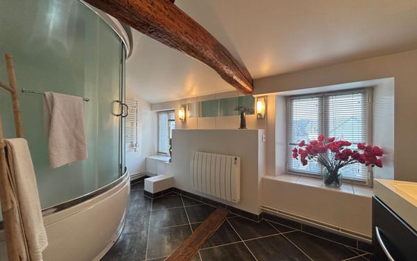 Appartement à vendre    4 pièces • 126,81 m2 Auxerre