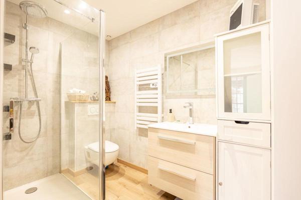 LIEUX UNIQUES ® - PROPRIÉTÉS PRIVÉES  PROPOSE TRÈS JOLI CORPS DE FERME RENOVÉ À THENAY (41350)