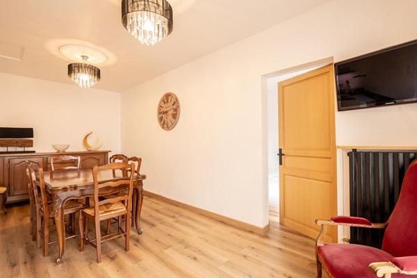 LIEUX UNIQUES ® - PROPRIÉTÉS PRIVÉES  PROPOSE TRÈS JOLI CORPS DE FERME RENOVÉ À THENAY (41350)