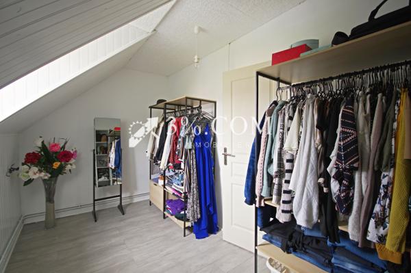 Maison
                                                                                                                                                                                                                                                                                                                        3 pièce(s)                                                                                                                                                                                                          2 chambre(s)                                                                                                                                                                                                          63  m²