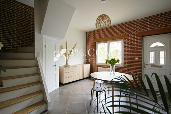 Maison
                                                                                                                                                                                                                                                                                                                        3 pièce(s)                                                                                                                                                                                                          2 chambre(s)                                                                                                                                                                                                          63  m²