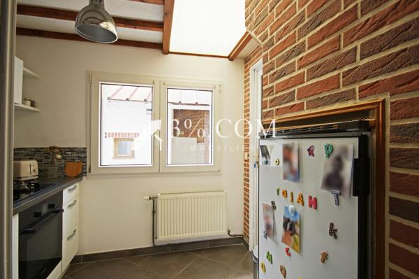Maison
                                                                                                                                                                                                                                                                                                                        3 pièce(s)                                                                                                                                                                                                          2 chambre(s)                                                                                                                                                                                                          63  m²