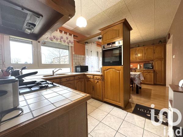Appartement 3 pièces de 65 m² à Bouzonville (57320)