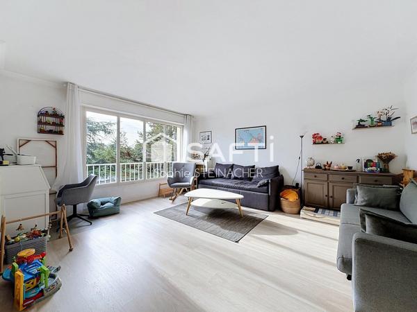 Appartement 2 chambres avec box, cave, balcon