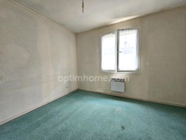 Maison à vendre de plain-pied 3 pièces RUELLE SUR TOUVRE (16)