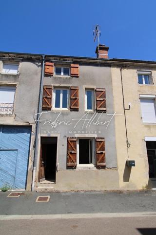 Maison de ville en plein coeur de Sennecey-le-grand.