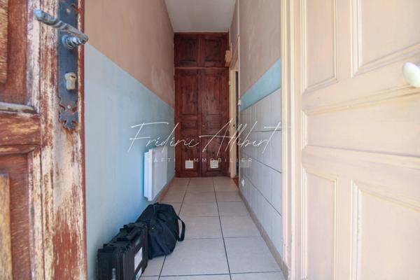 Maison de ville en plein coeur de Sennecey-le-grand.