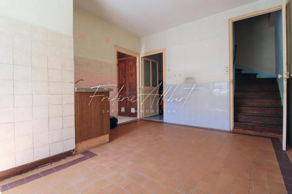 Maison de ville en plein coeur de Sennecey-le-grand.