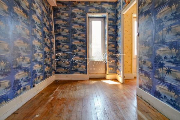 Maison de ville en plein coeur de Sennecey-le-grand.