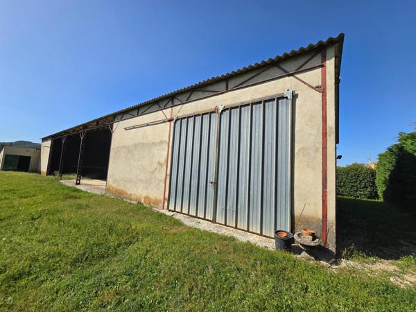 TErrain constructible d'environ 4000m2