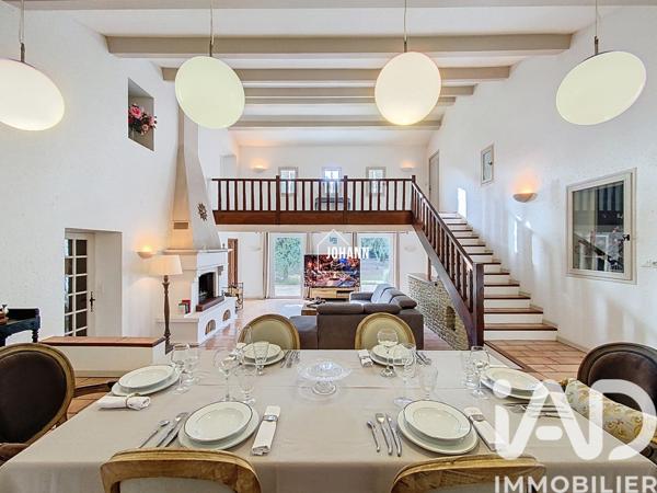 Maison à vendre 10 pièces 315 m² Grignan