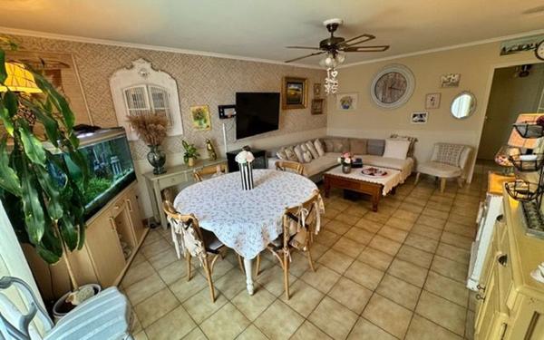 Appartement à vendre    4 pièces •  Toulon