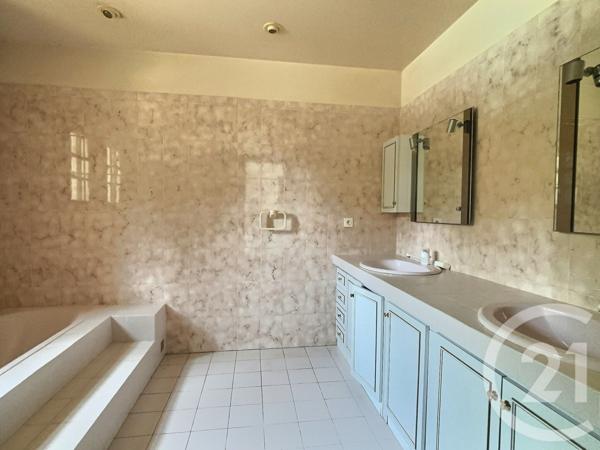 Maison à vendre  5 pièces - 179,10 m2 VALBONNE - 06