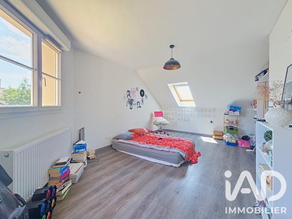 Maison à vendre 6 pièces 182,76 m² Longjumeau