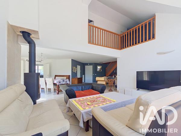 Maison à vendre 6 pièces 182,76 m² Longjumeau
