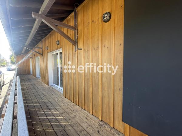 Local Commercial 6 pièces - 80 m²