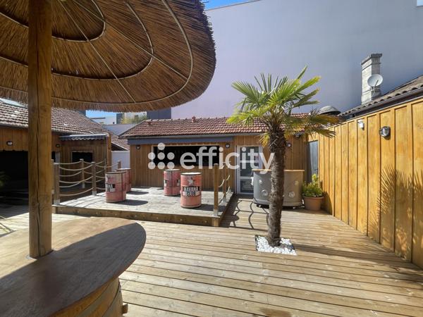 Local Commercial 6 pièces - 80 m²