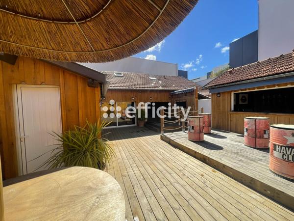 Local Commercial 6 pièces - 80 m²