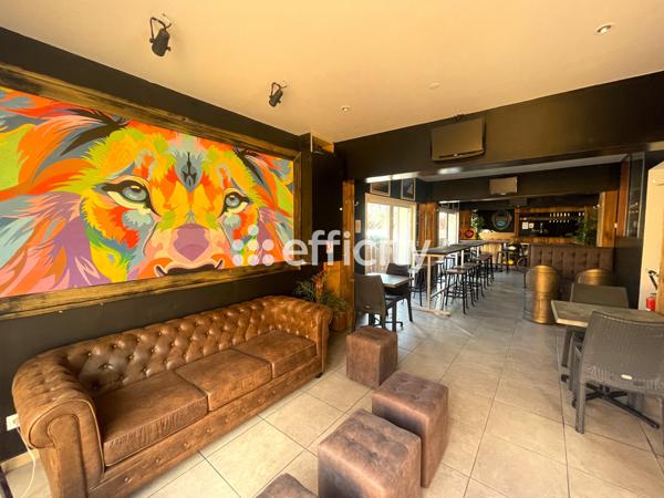 Local Commercial 6 pièces - 80 m²