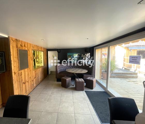 Local Commercial 6 pièces - 80 m²