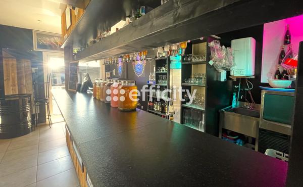 Local Commercial 6 pièces - 80 m²