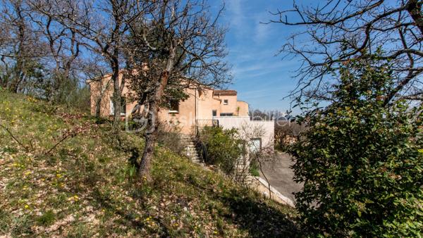 Maison d architecte de 194,33 m²