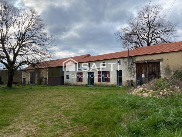 Corps de ferme 500m2 sur un terrain clos 1.5 ha