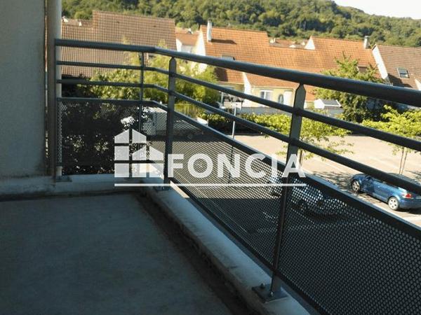 Location Appartement 3 pièces 64.29 m² - 703 AVENUE GENERAL GAULLE La Verpilliere 38290