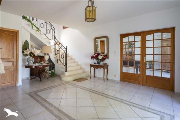 Maison à vendre |  Barbezieux-Saint-Hilaire |  7 pièces | 239 m²