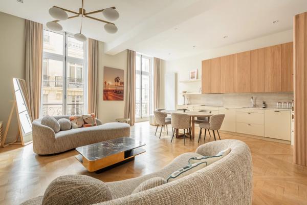 Appartement Paris 7e - UNIVERSITÉ / SAINTS-PÈRES