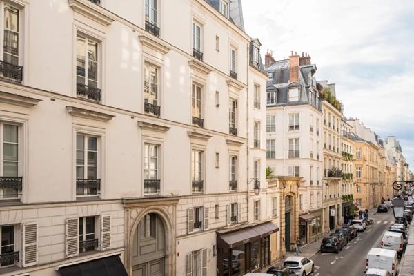 Appartement Paris 7e - UNIVERSITÉ / SAINTS-PÈRES