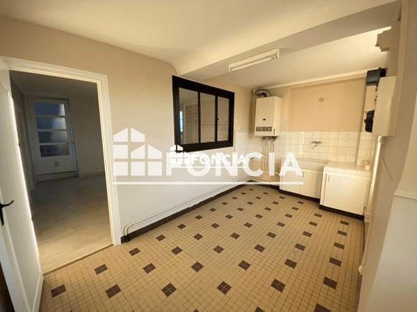 Location Appartement 2 pièces 45.8 m² - 83 RUE DES CANADIENS St Georges Des Groseillers 61100