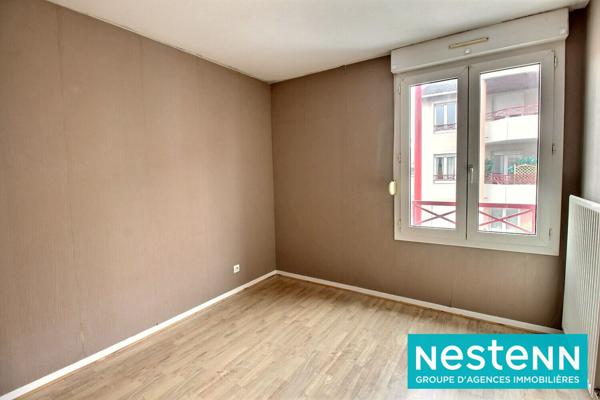 Appartement Miribel 3 pièces 74.66 m² avec place de parking privée à proximité de la gare de Miribel