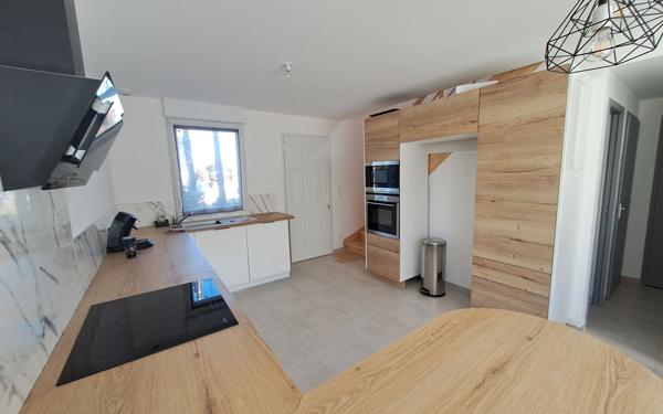 Maison à louer    4 pièces •  Saint-Lyphard