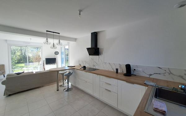 Maison à louer    4 pièces •  Saint-Lyphard