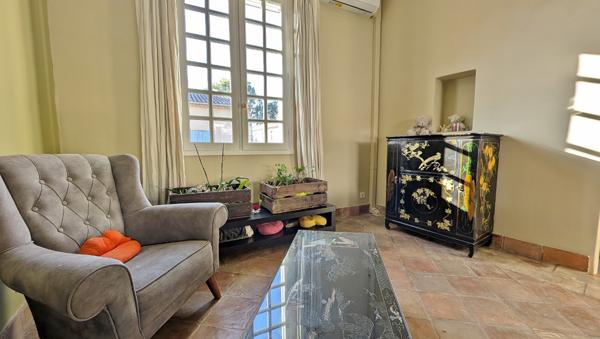 Maison 8 pièces - 252 m² Exclusivité efficity