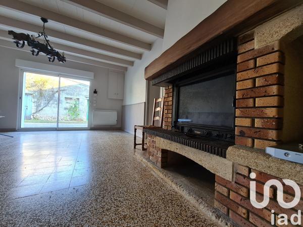 Maison traditionnelle 6 pièces de 120 m² à Sainte-Soulle (17220)