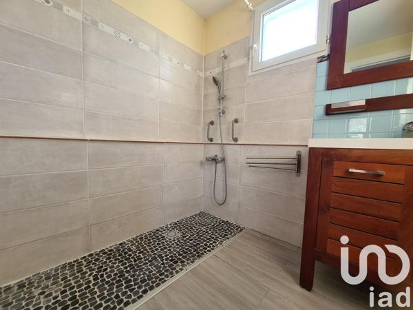 Maison traditionnelle 6 pièces de 120 m² à Sainte-Soulle (17220)